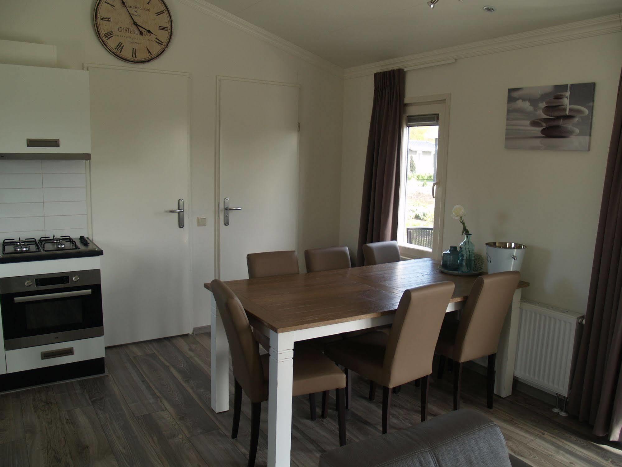 Europarcs De Biesbosch Hotel Willemsdorp Luaran gambar